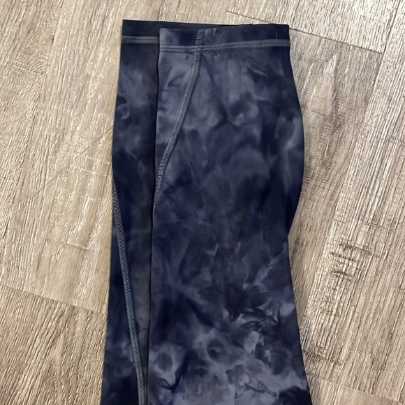 Lululemon align HR Crop 23” *Pockets - Picture 7 of 10